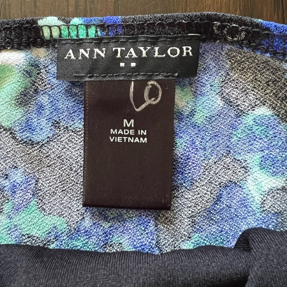 Ann Taylor Black/Royal Blue/Blue/Mint Green/White Splotchy Floral Print Tank Top - Picture 2 of 14